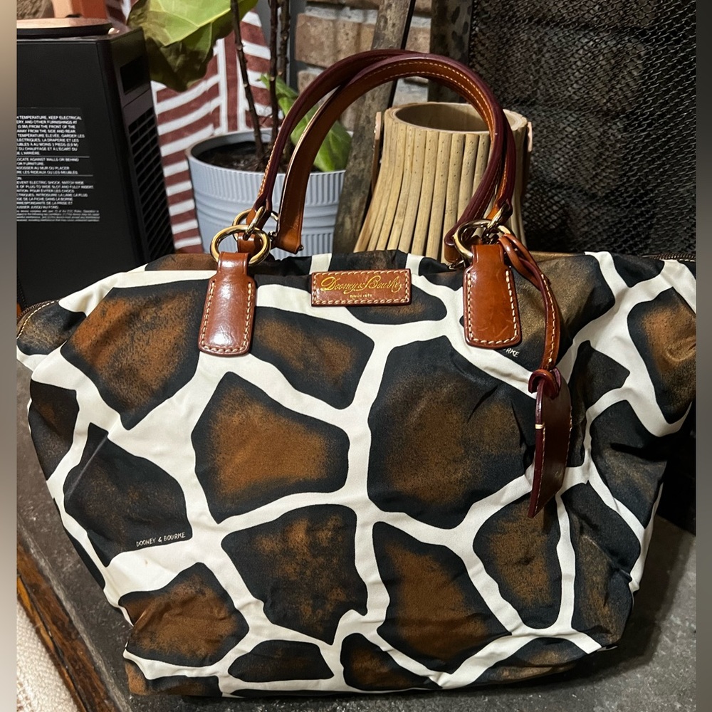 Dooney and Bourke giraffe print tote